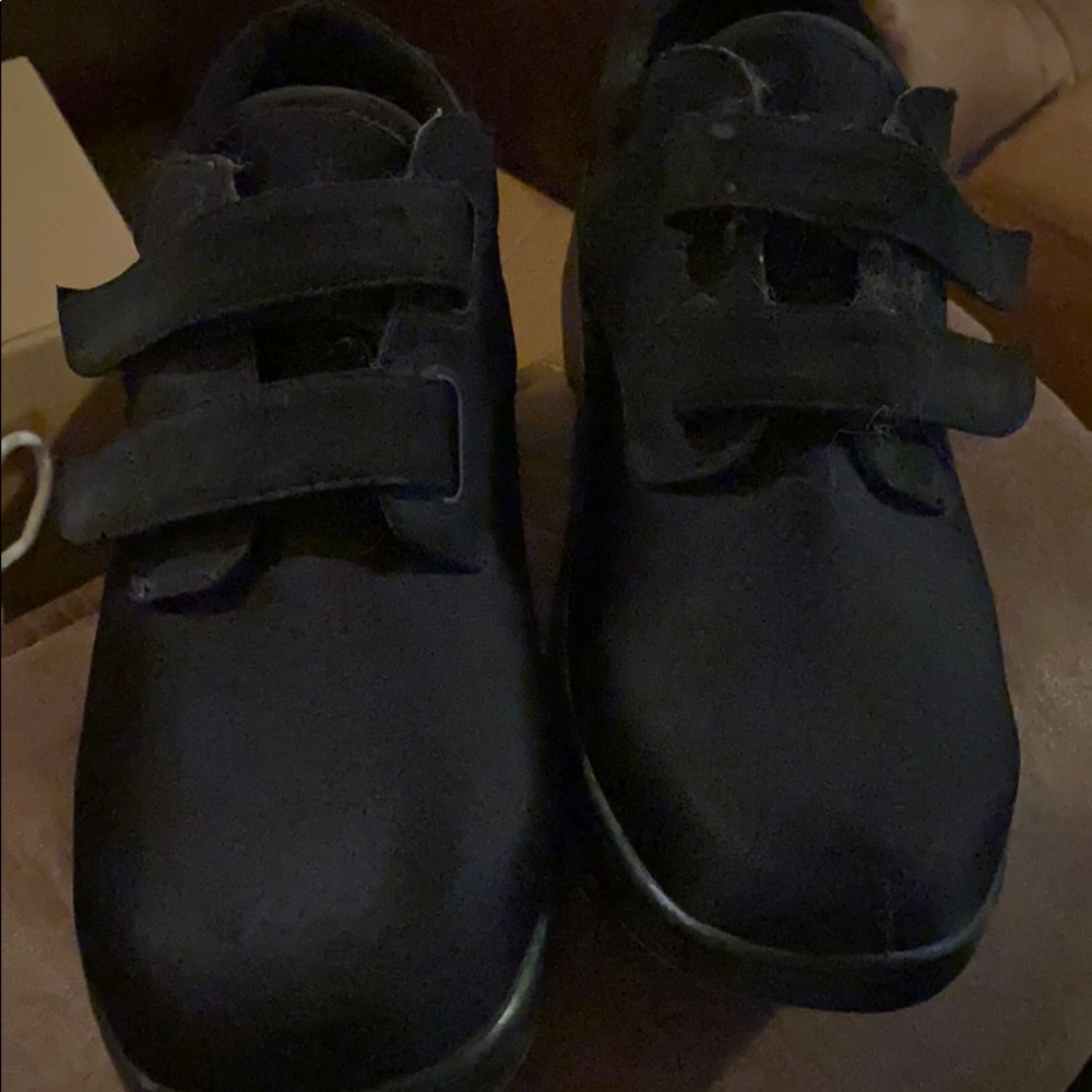 BNWOB Apex therapeutic shoes